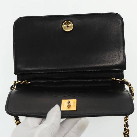 CHANEL Matelasse Chain Shoulder Bag Lamb Skin Black Gold CC Auth 95535 - Picture 15 of 16
